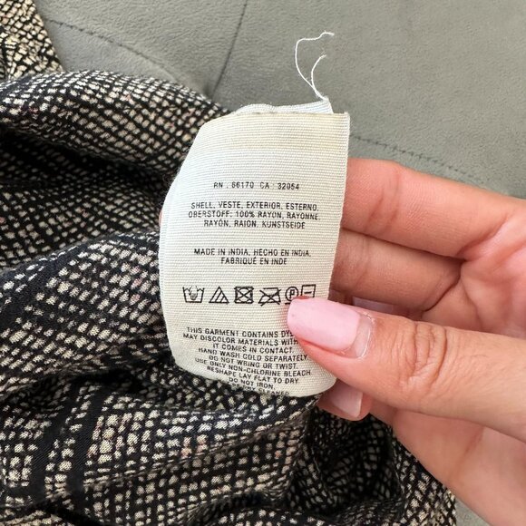 Anthropologie Hei Hei Romper M Boho Button Front V Neck Collared Casual Sleevele - Picture 10 of 10